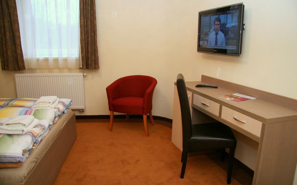 Imet Centrum Bratislava Room photo